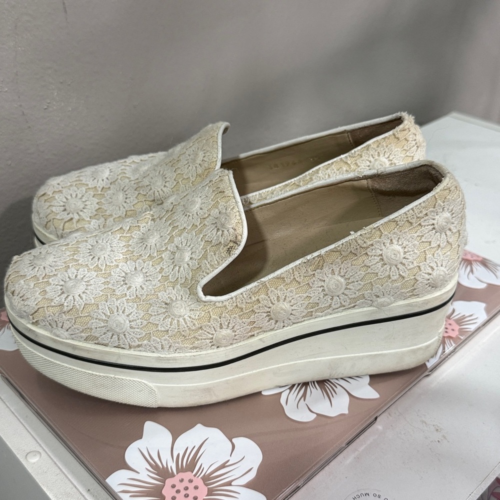 Stella Mccartney Cream Floral-Lace Slip On Sneakers - Picture 5 of 6